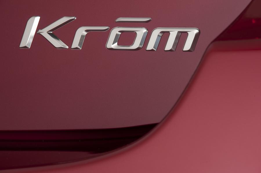  Nissan Rogue Krom Edition 2010 года  (фото 17 из 28)